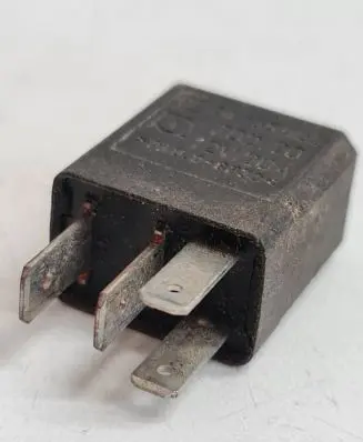KIA Carnival Other relay 12V20A 2435922 70220