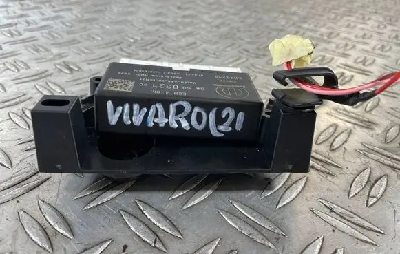 Opel Vivaro Parking PDC control unit/module 9859632180
