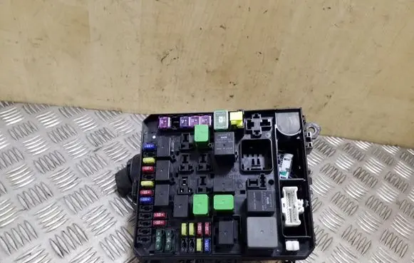 Mitsubishi Outlander Fuse box set