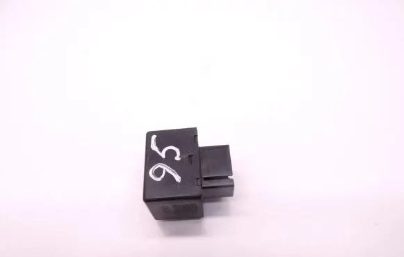 Lexus IS 220D-250-350 Other relay 895A153010 0618000720 D95
