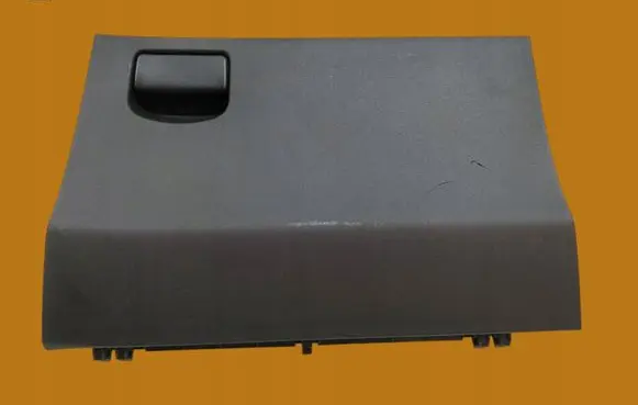 Toyota Yaris Glove box 