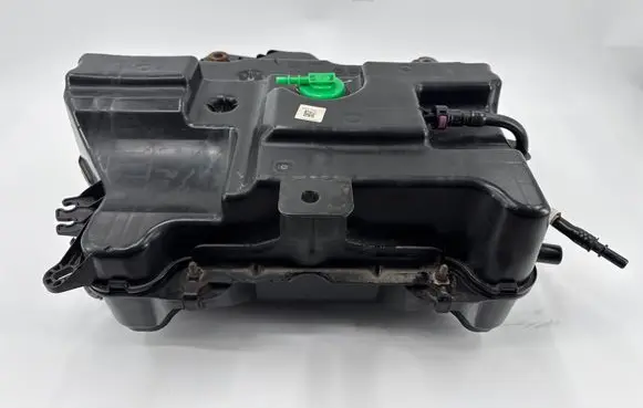 Renault Master III AdBlue liquid reservoir 237G00270R 237G00260R 172A26554R