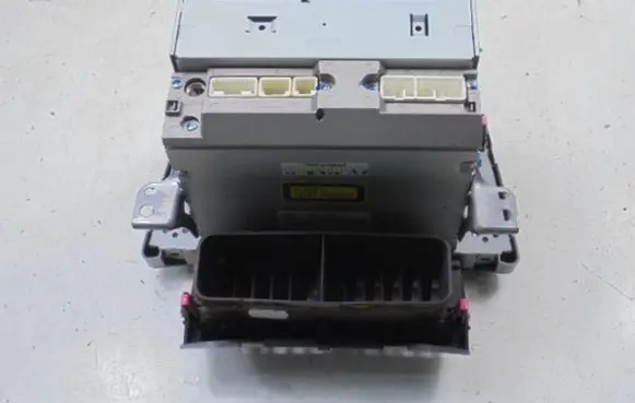 Toyota Yaris HiFi Audio sound control unit 86120-0D210