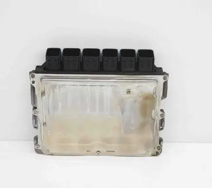 BMW 2 F46 Engine control unit/module 9844144 0261S100DV