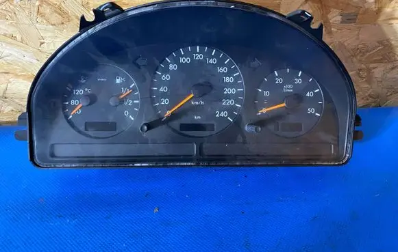 Mercedes-Benz ML W163 Speedometer (instrument cluster) A1635404011 1911210346B 123824558