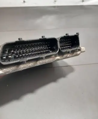 Volkswagen Golf IV Engine control unit/module 06A906018CL 26SA5335 0261206076