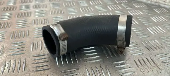 Honda CR-V Intercooler hose/pipe