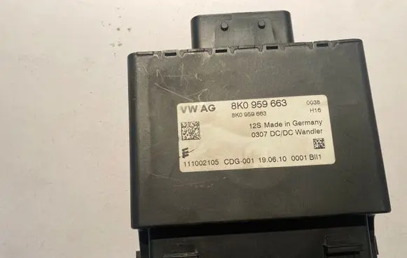 Volkswagen PASSAT B6 Voltage converter inverter 8K0959663