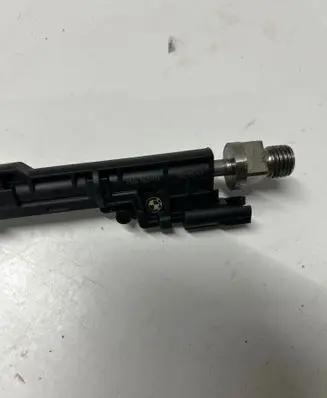 BMW X3 F25 Fuel injector 0261500153