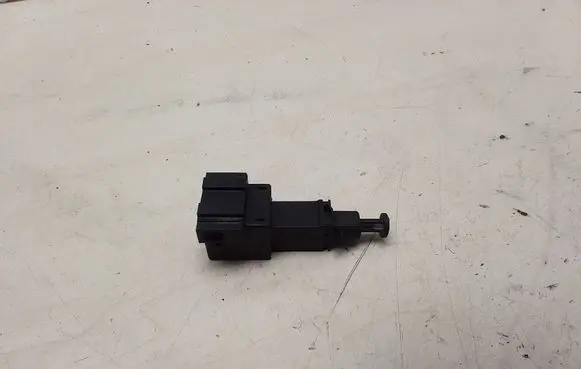 Brake pedal sensor switch