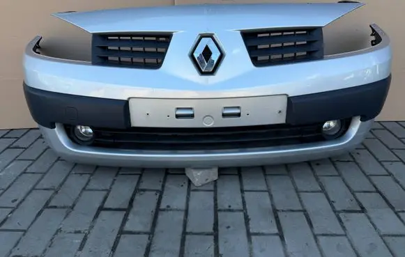 Renault Megane II Front bumper 8200142000 8200142001