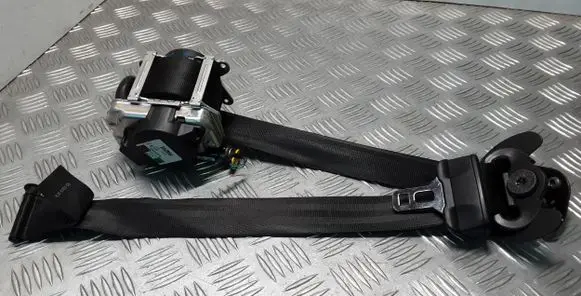 Jaguar F-Pace Front seatbelt HK83611B08CD