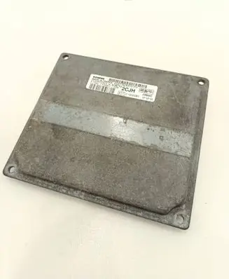 Ford Fiesta Engine control unit/module 6S6112A650FH S120977315H E11002081