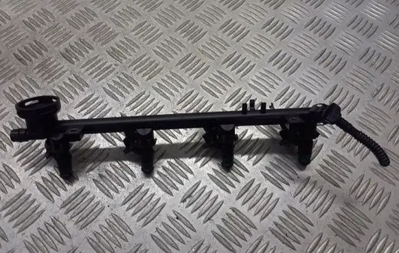 Renault Laguna II Fuel main line pipe