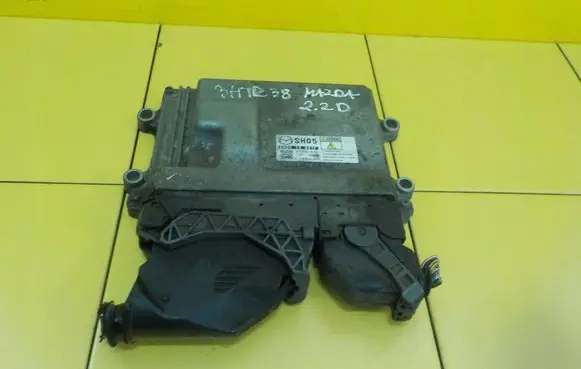 Mazda 6 Engine control unit/module SH0518881F