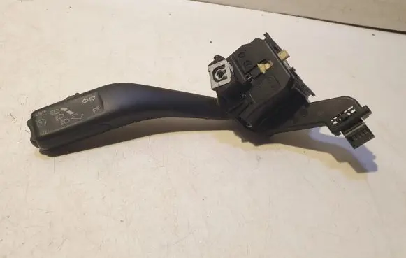 Volkswagen Touran I Indicator stalk 1K0953513G