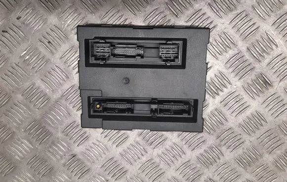 Audi A8 S8 D4 4H Comfort/convenience module 4H0907064DD