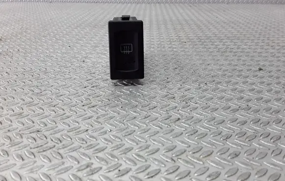 Volkswagen PASSAT B5.5 Windscreen/window heater switch 3B0959621D