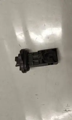 BMW X5M F85 Mass air flow meter 8658527