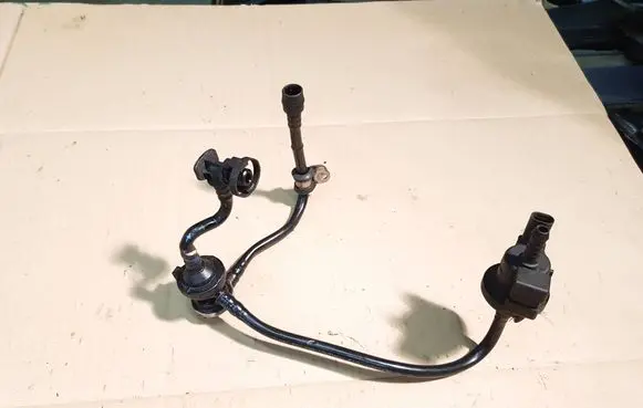 Audi A3 S3 A3 Sportback 8P Valve vacuum 06H906517B