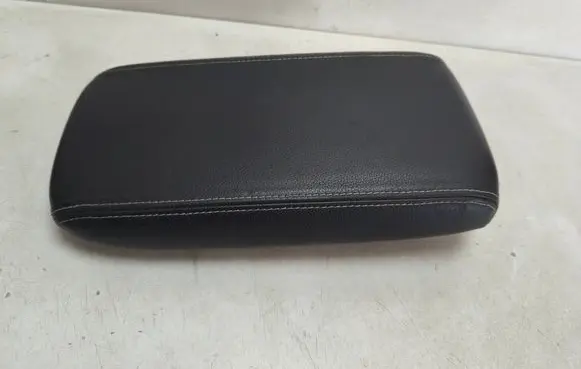 Mitsubishi Outlander Armrest 
