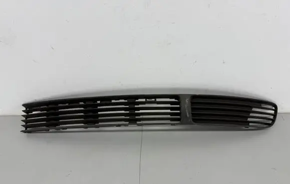 Volkswagen PASSAT B5.5 Front bumper lower grill 3B0853677A