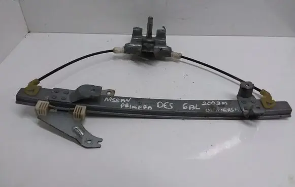 Rear door manual window regulator
