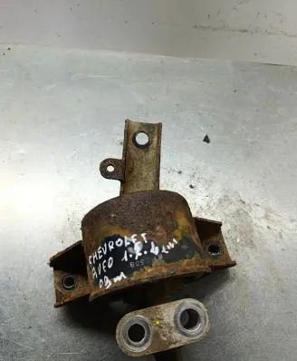 Chevrolet Aveo Engine mount bracket 8H2508