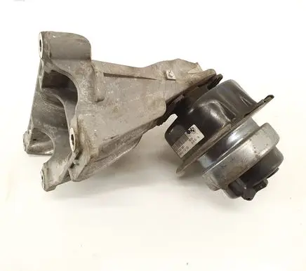 BMW X5 E70 Engine mount bracket 6793016
