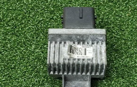 Renault Trafic III (X82) Glow plug pre-heat relay 110678071R 1316TN 3D048
