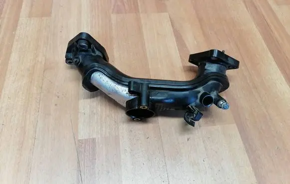 Intercooler hose/pipe