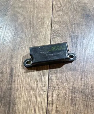 Mercedes-Benz E W211 Airbag deployment crash/impact sensor a0038200726 821761664