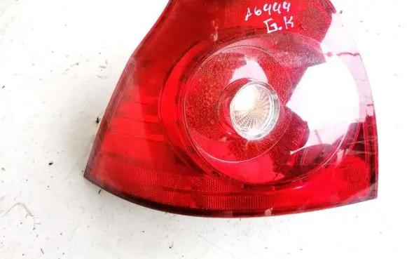 Volkswagen Golf V Rear/tail lights 1K6945095AC 89031704