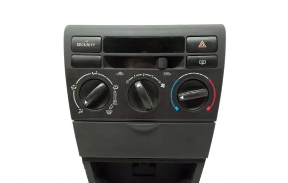 Toyota Corolla E110 Climate control unit 8190IND