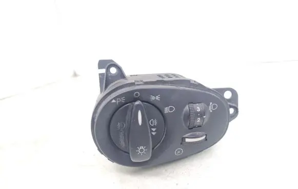 Ford Focus Light switch 4986103