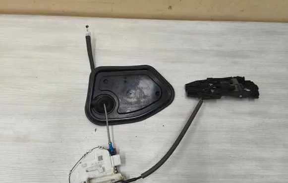 Front door lock
