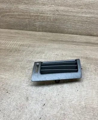 BMW 7 E65 E66 Rear air vent grill 6913339 64226913339 14121810