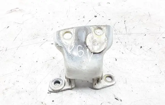 Mitsubishi Pajero Sport I Rear door upper hinge