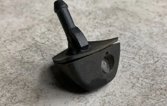 Volvo V50 Rear window washer spray nozzle 