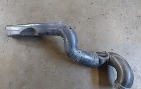 Audi A2 Air intake duct part 8Z0129617B 4410725159