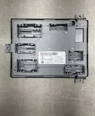 Mercedes-Benz C W206 Comfort/convenience module A2069002512 A2069002412