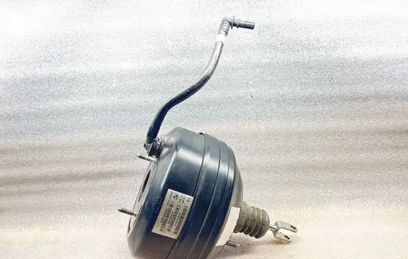 BMW 4 F32 F33 Brake booster 6872133 22202774782 0204824359