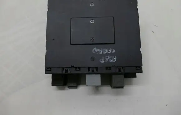 Audi A3 S3 8P Comfort/convenience module 8P0907279