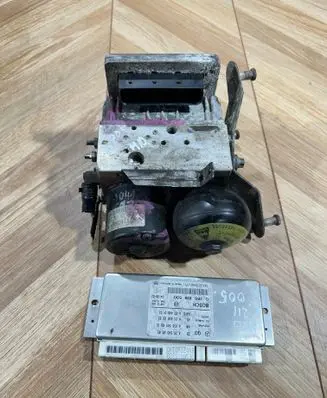 Mercedes-Benz E W211 ABS Pump A0054318112 0265250098