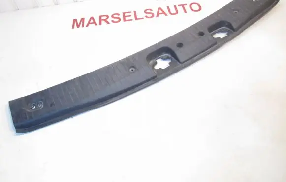 Volkswagen Caddy Loading door trim (molding) 2K7863459J 2K7863459H