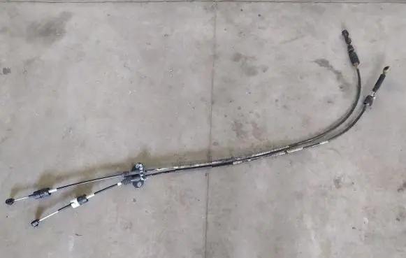 Ford Focus Gear shift cable linkage 