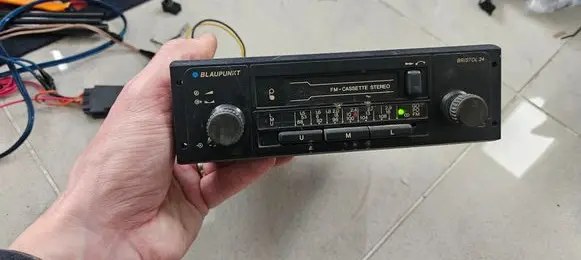 Mercedes-Benz E W124 Radio/CD/DVD/GPS head unit 7644541412 BRISTOL24 BLAUPUNKT