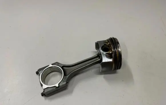 Audi A3 S3 8V Piston with connecting rod 02606LJ1 WU3 BHS