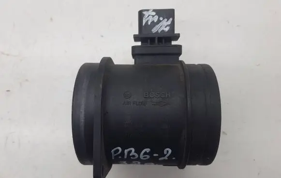 Volkswagen Golf III Mass air flow meter 037906461A
