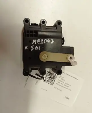Mazda 3 I Air flap motor/actuator 5707F